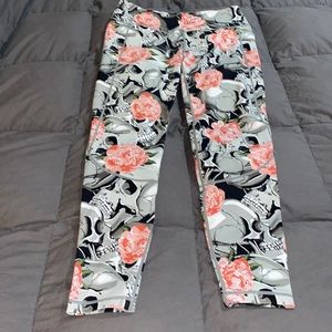Feed Me Fight Me Coral Floral & Gray Skull Leggings